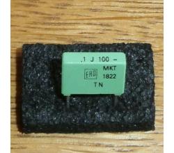 Kondensator 0,1 uF 100 V  5% ( MKT 1822 )
